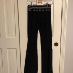 Lululemon yoga pants